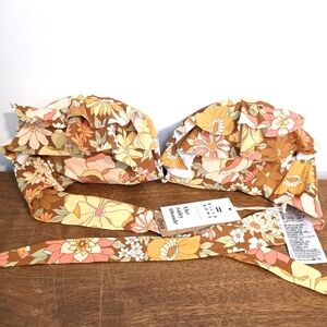 NWT Billabong x Salty Blonde 70's Floral Ruffle Swimsuit Top Bikini Floral FLAW